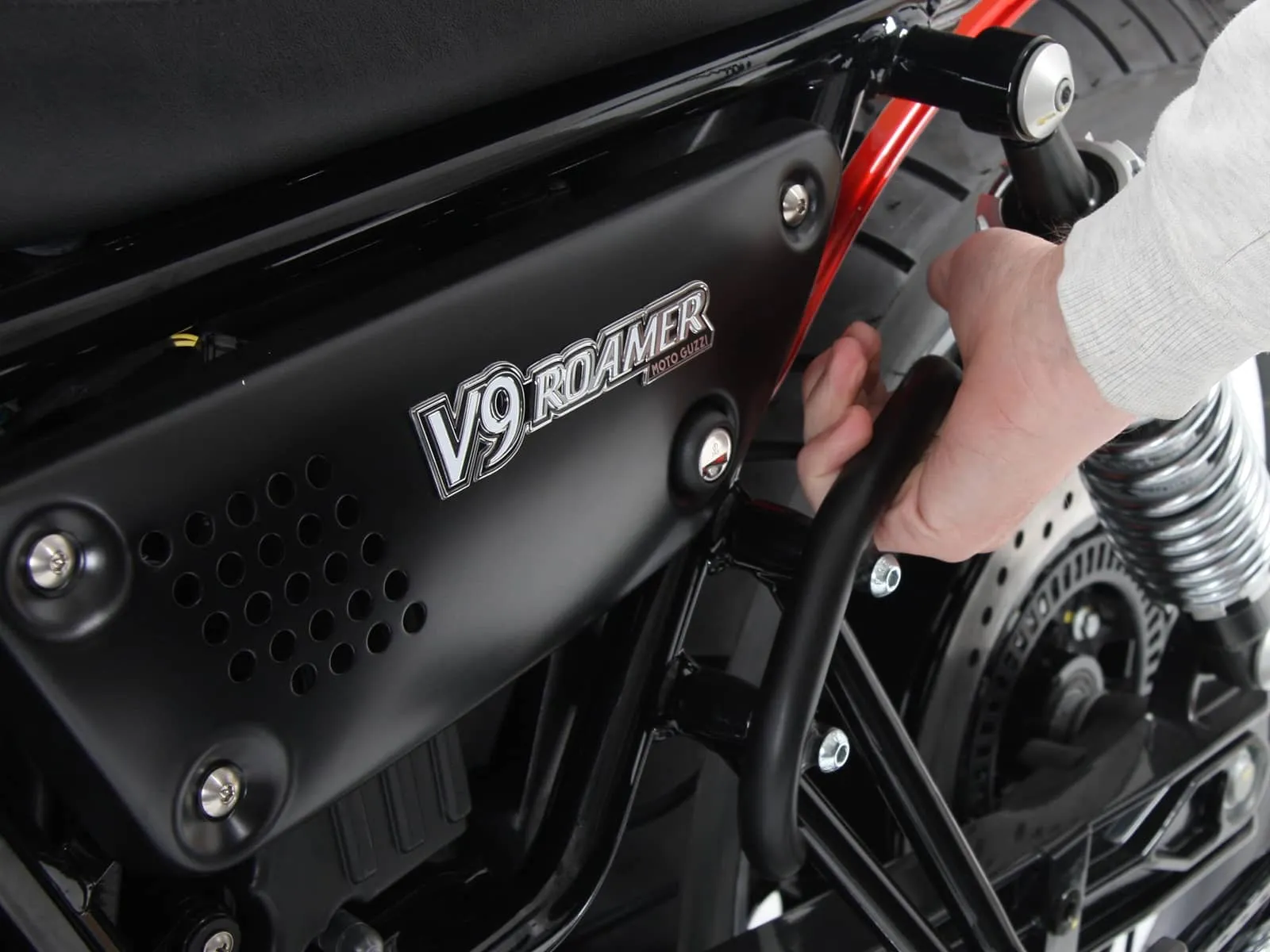 Jacking lever for centre stand black for Moto Guzzi V 7 II Scrambler/Stornello (2016)