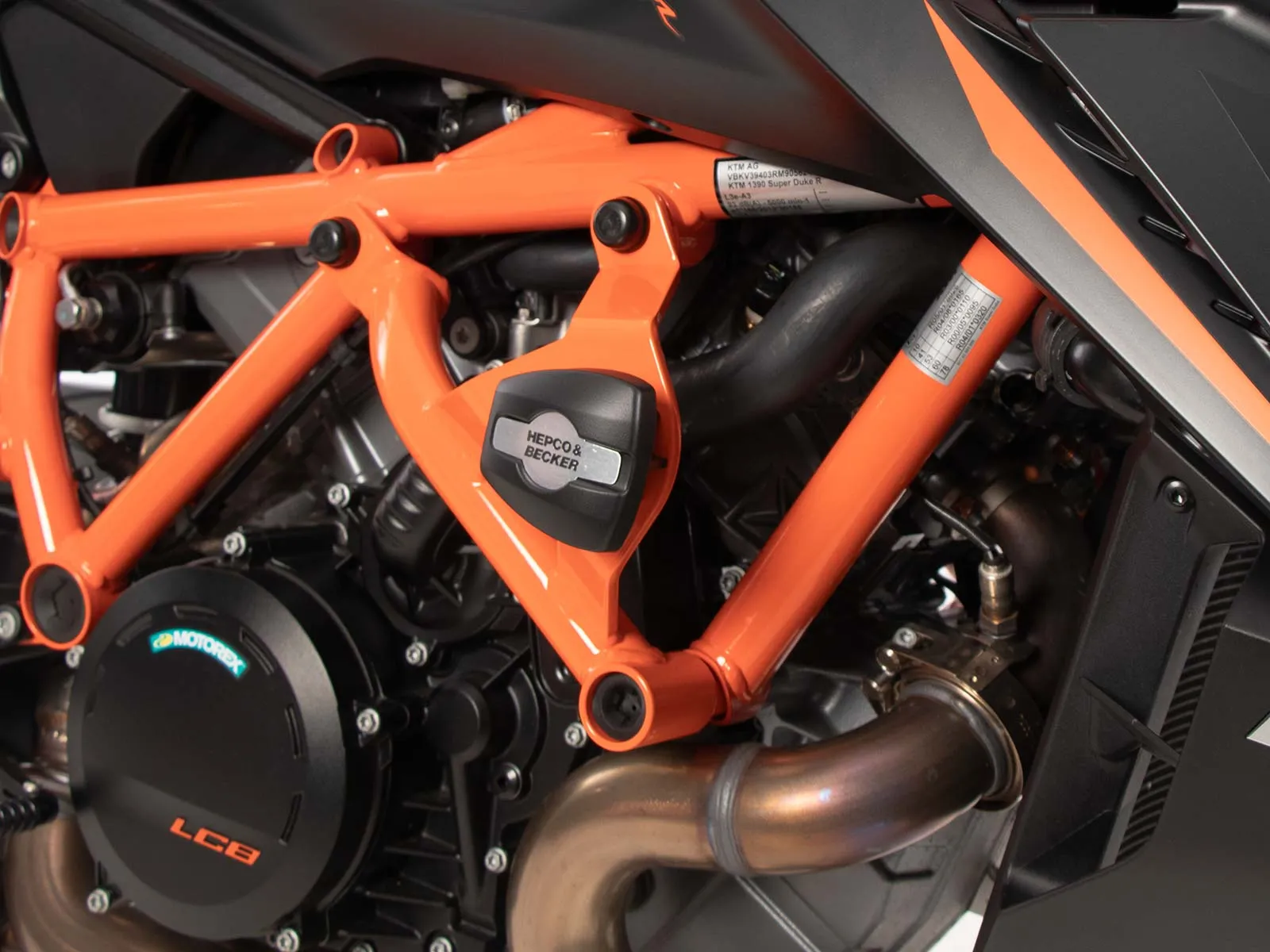 Engine guard incl. protection pad orange for KTM 1390 Super Duke R / EVO (2024-)