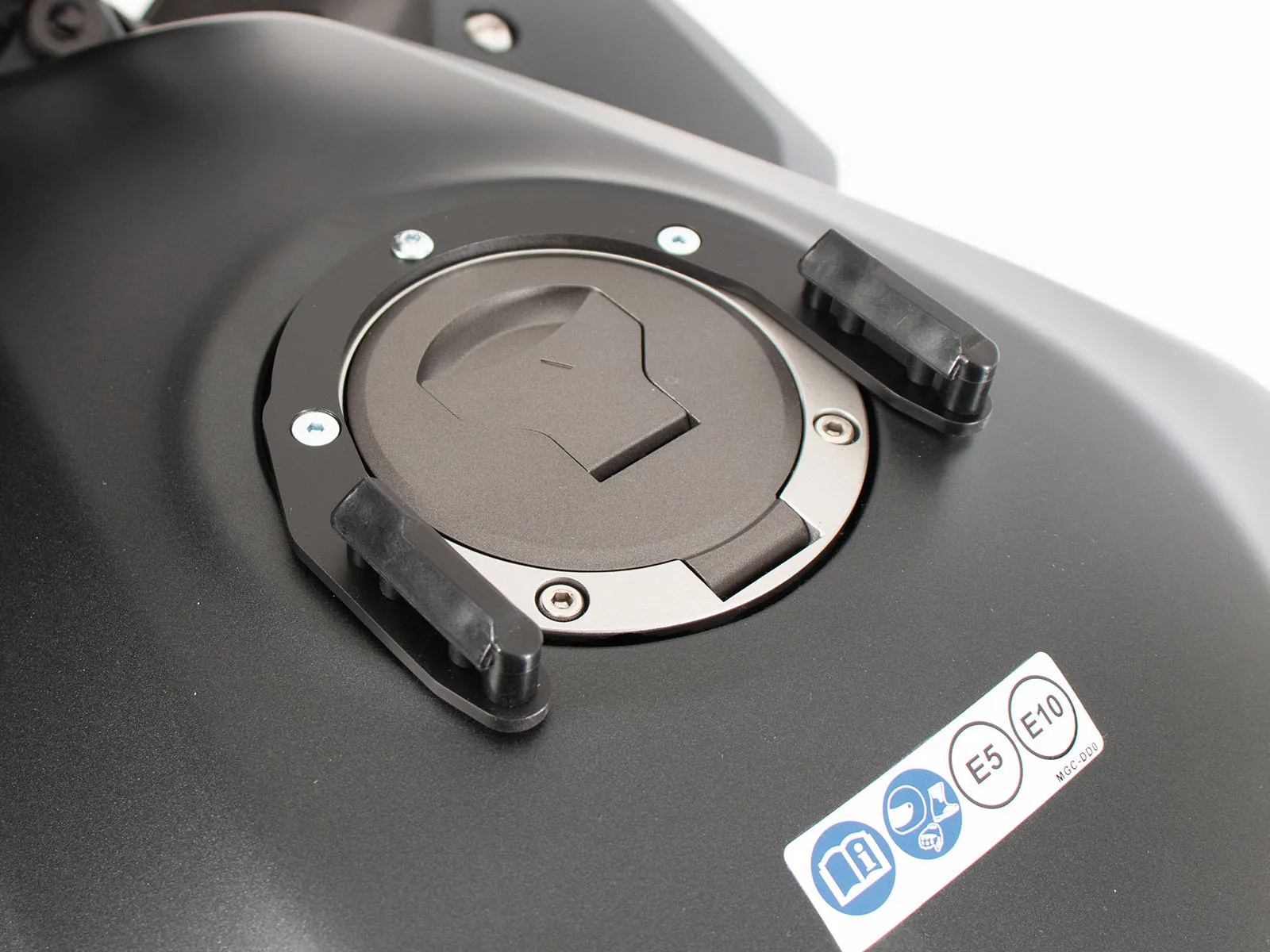 BASIC tank ring incl. tank bag lock unit for Honda CBR 650 F (2014-2018)