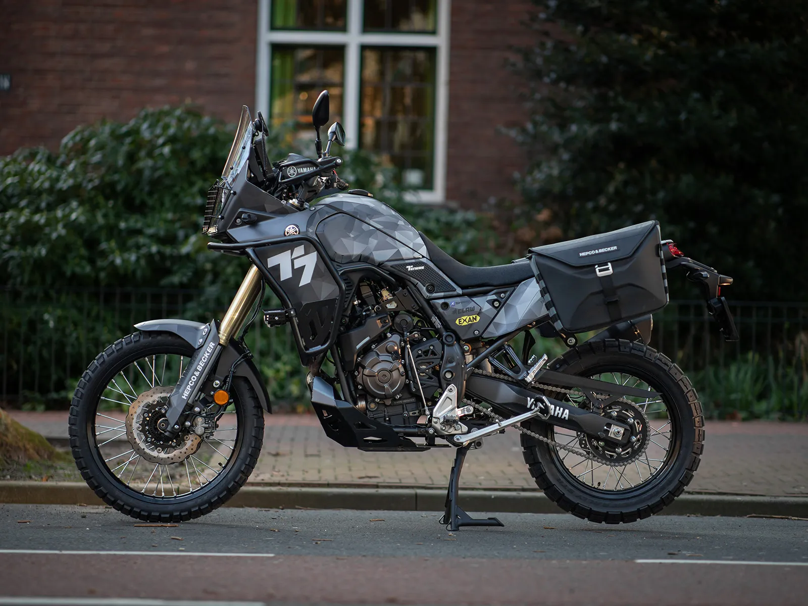 C-Bow side carrier black for Yamaha Ténéré 700 World Raid (2022-2024) /World Rally (2023-2024)