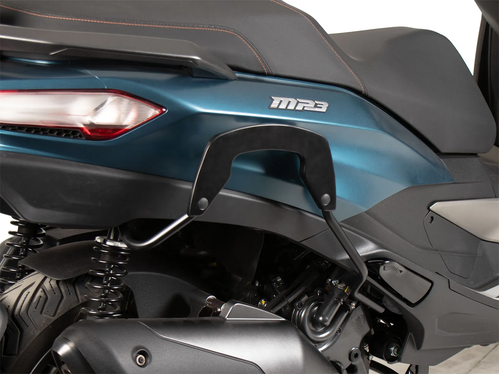 C-Bow side carrier black for Piaggio MP3 Exclusive 530 (2022-)
