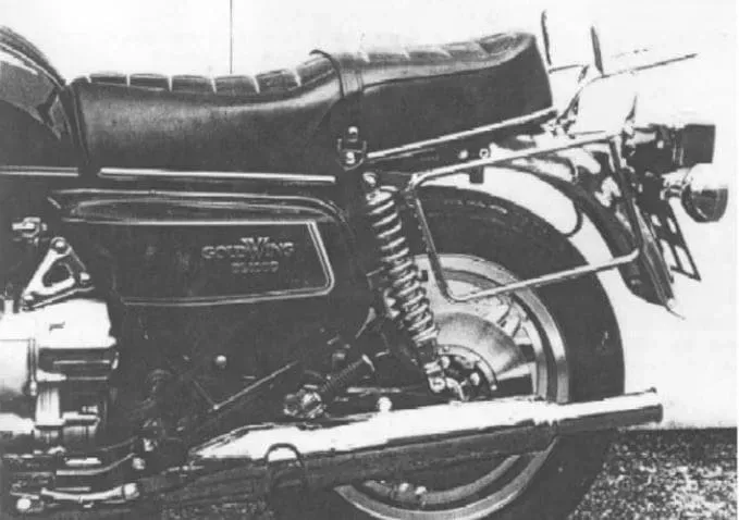 Complete carrier set (side case carrier and tubular luggage rack top case carrier) chrome for Honda GL 1000 (1979)