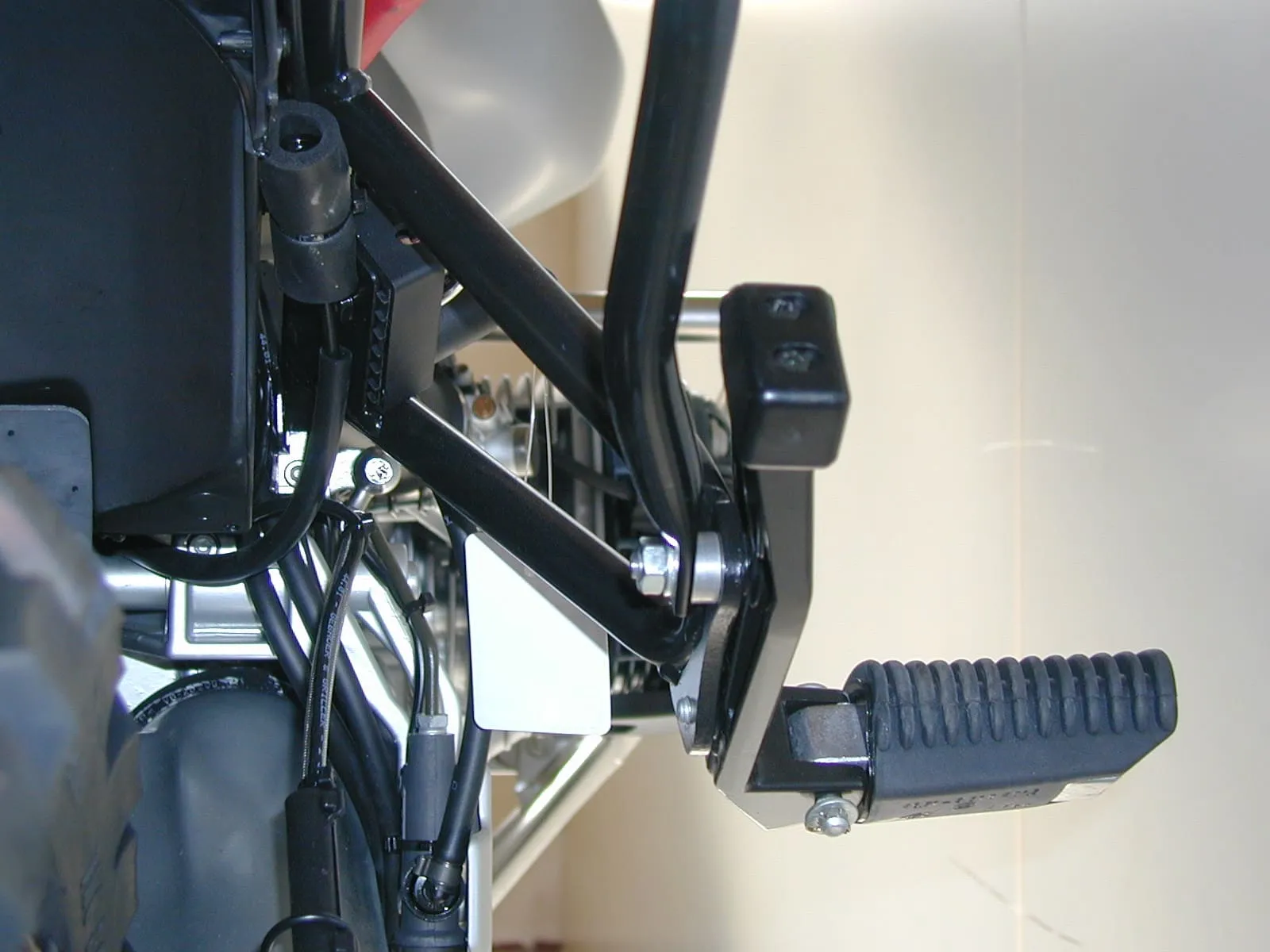 Side case carrier fixed black for BMW R 1150 GS (2000-2004)