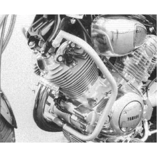 Chrome engine guard for Yamaha XV 1100/750 (1992-1999)