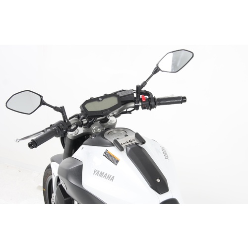 TANKRING LOCK-IT INCL. FASTENER FOR TANKBAG INCL. INSTRUMENTPANEL SHIFTING FOR YAMAHA MT-07 (2014-2017) / MT-07 (2018-2020)